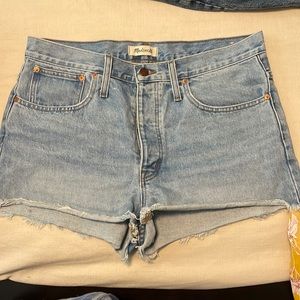 Madewell relaxed denim shorts 30